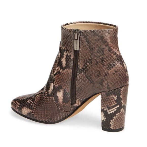 NEW Vince Camuto Taupe Snake Print Leather Bootie - Picture 2 of 14